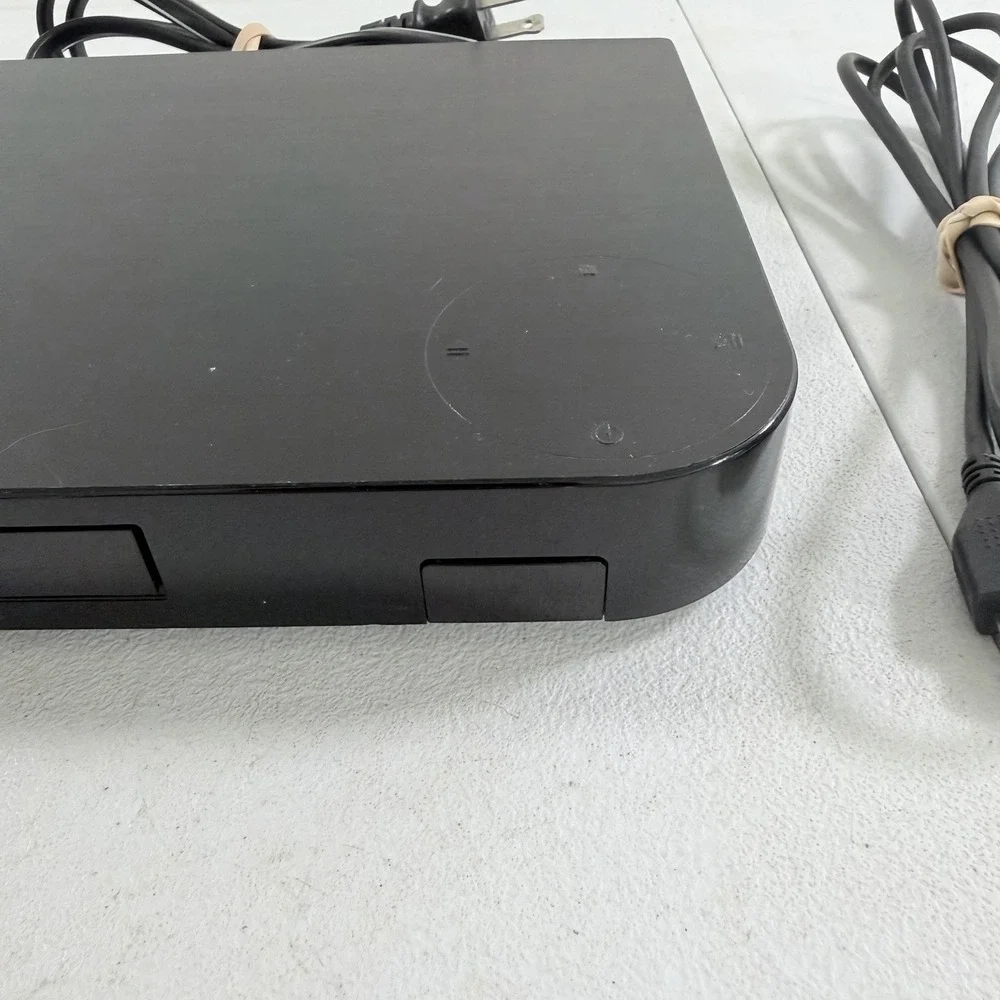 Samsung BD-H5100 Blu-Ray Disc Player HDMI Streamer No Remote TESTED WORKING